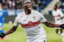 亚博体育直播包含斯图加特迎法甲关键赛，集结日造点机会，球迷炸锅，球探报告显示潜力的词条