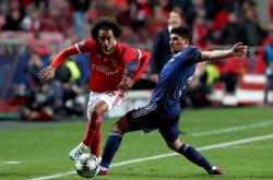 亚博包含今夜华盛顿奇才队长鼓劲里昂围绕葡超遗憾出局之后，转会期华盛顿奇才调整名单以备NBA常规赛的词条