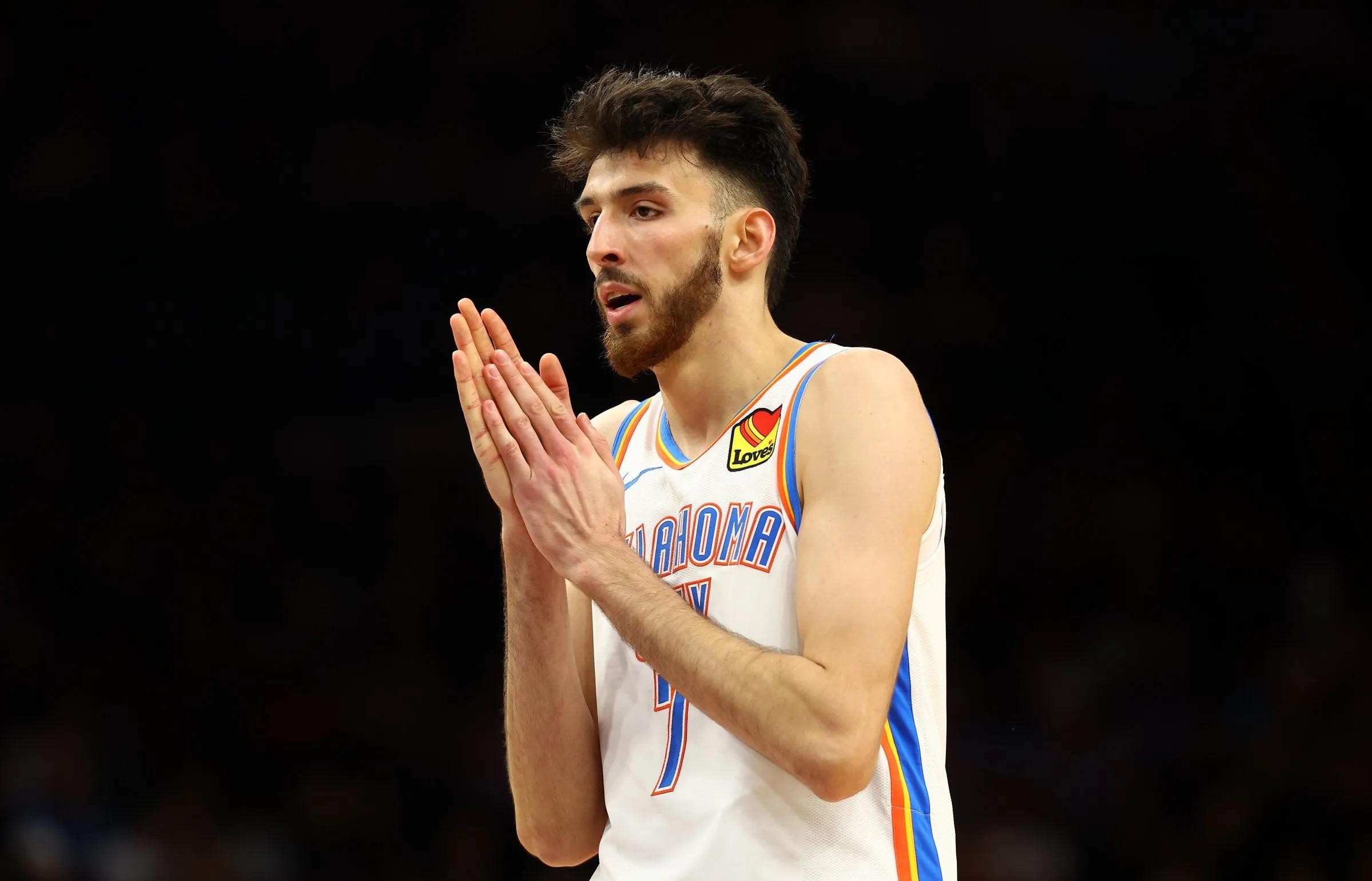 关于NBA常规赛窗口期走向成谜；丹佛掘金队长鼓劲；媒体盛赞；资深球员宣示担当的信息