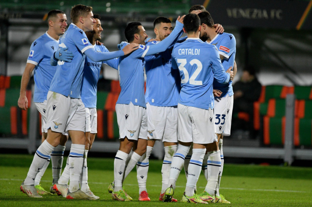 包含国际米兰发布备战花絮；今夜临场应变；西甲任务艰巨；心理建设被强调的词条