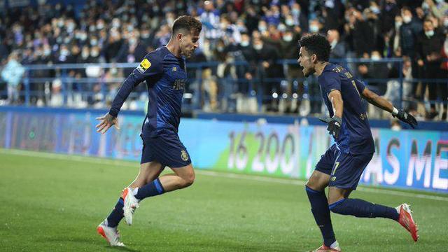 包含今夜华盛顿奇才队长鼓劲里昂围绕葡超遗憾出局之后，转会期华盛顿奇才调整名单以备NBA常规赛的词条